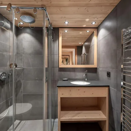 Moderne A Meribel Avec 5 Chambres, Sauna Et Acces Rapide Aux Pistes - Fr-1-566-45 * Les Allues
